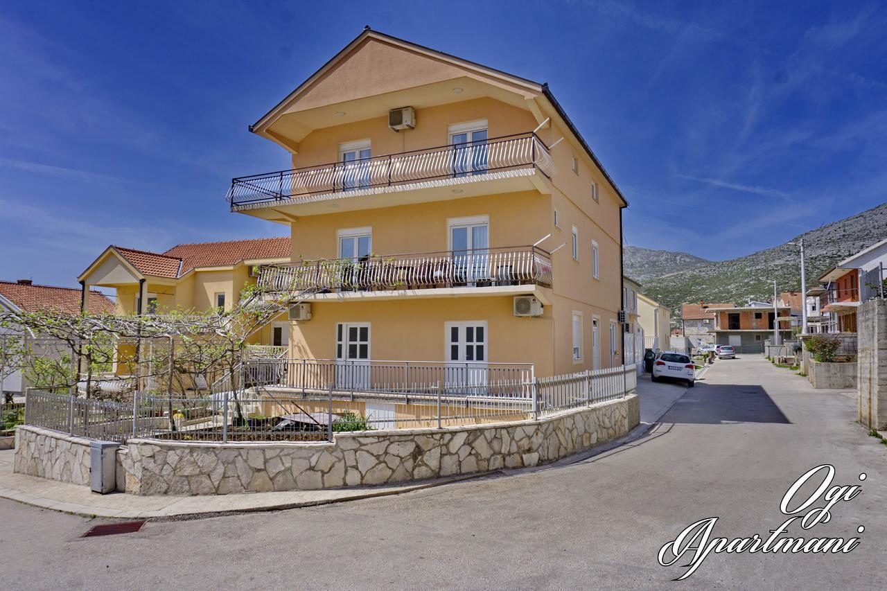 Apartmani Ogi Trebinje Exterior foto